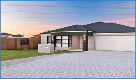 Are there any houses for sale under R500 000?